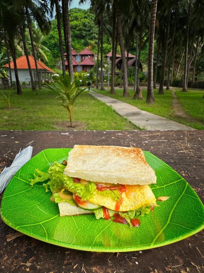 Coconut Hill Cottage Batununggul 外观 照片