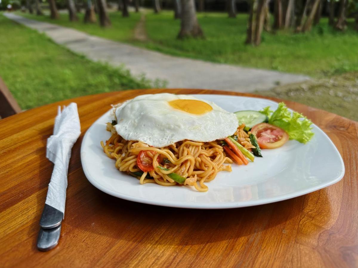 Coconut Hill Cottage Batununggul 外观 照片
